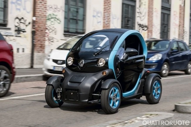 2020 Renault Twizy 01 5 Ôtô điện cỡ nhỏ không cần bằng lái, lối đi mới của giao thông đô thị?