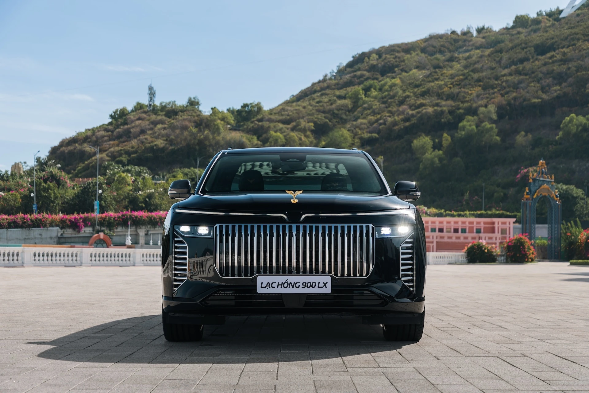 Lac Hong 900 LX 6 Xe EV VinFast giới thiệu Lạc Hồng 900 LX