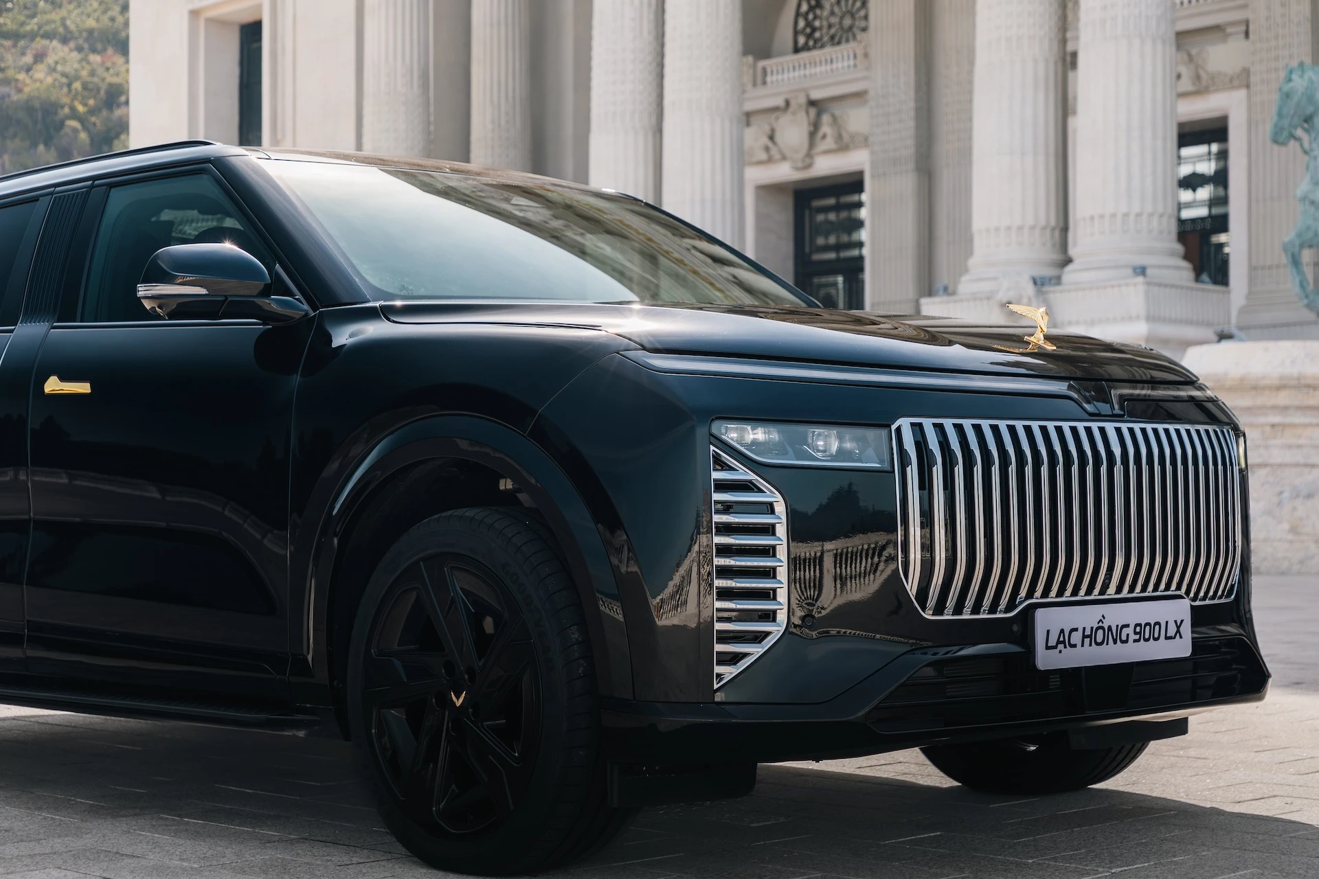 Lac Hong 900 LX 7 Xe EV VinFast giới thiệu Lạc Hồng 900 LX