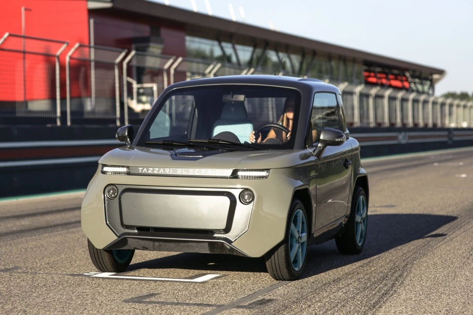 Tazzari EV Zero Junior Imola Enz 5 Ôtô điện cỡ nhỏ không cần bằng lái, lối đi mới của giao thông đô thị?