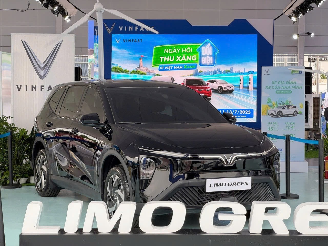 d0e71f6f06e38fbdd6f2 1754282899587 17542828998481477851267 LimoGreen chốt giao xe ngày mai: 'Bom tấn' của VinFast phân khúc MPV cỡ trung, đe dọa vị thế Xpander, XL7, Veloz Cross