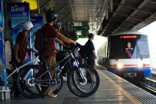 imgi 4 bike Các nước trên thế giới có cấm mang xe đạp điện lên tàu? #7