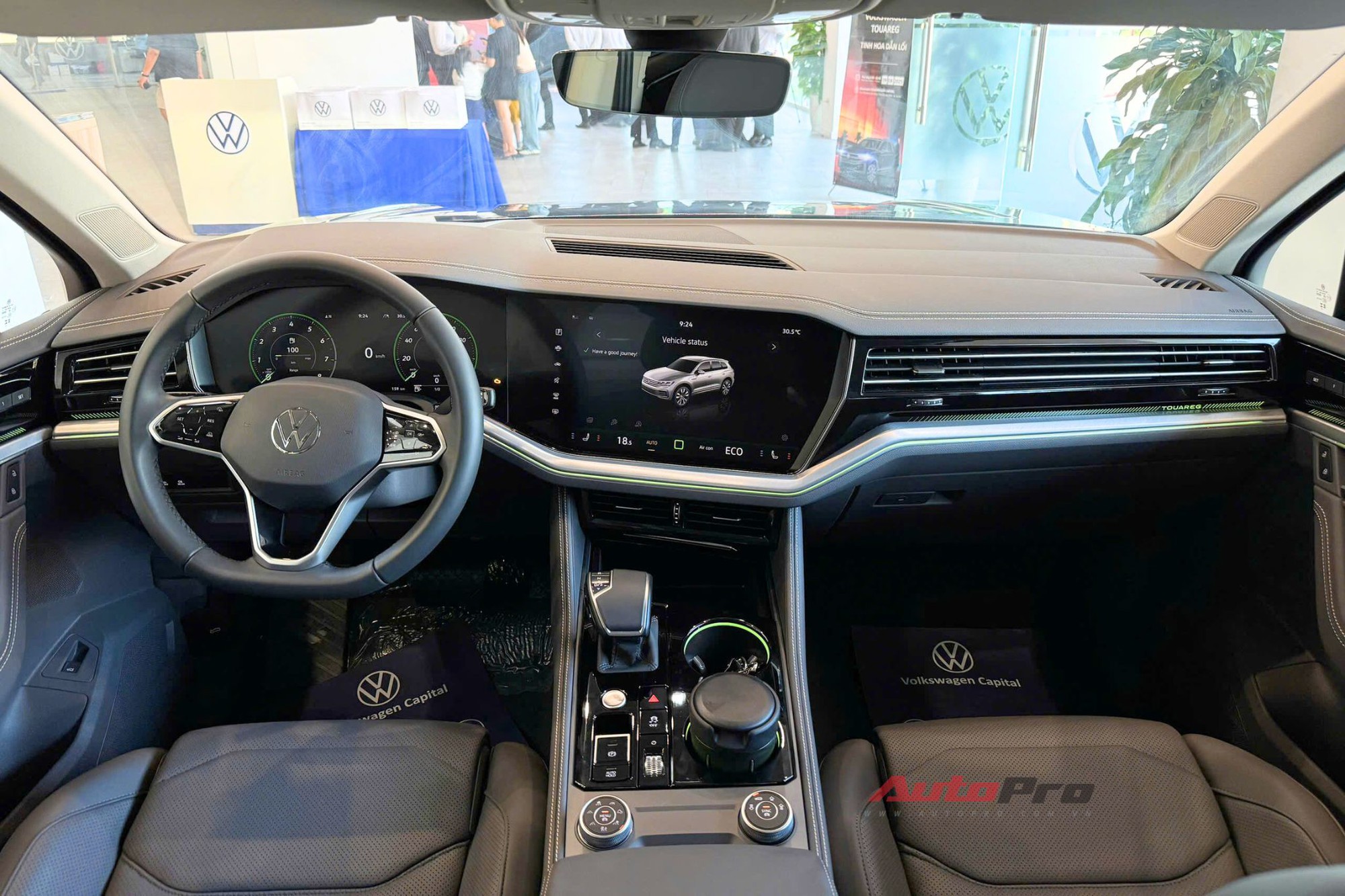 touareg 8 1756430102562 1756430102955149542659 Loạt xe mới ra mắt Việt Nam tháng 8: Quá nửa là xe điện, nhiều mẫu xe lần đầu ra mắt, có mẫu sắp khai tử ở nước ngoài