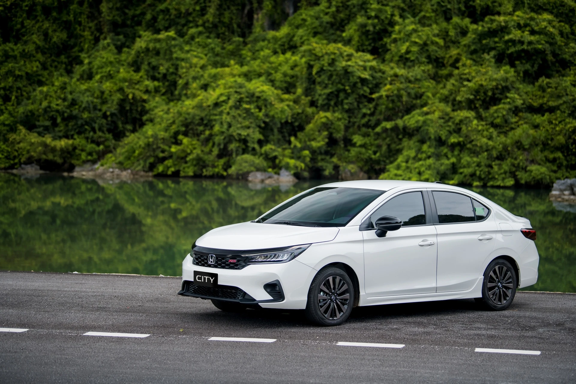 Ban sao cua Honda City White 5 3 'Báo động' cho xe Hàn, ôtô điện thống trị top xe bán chạy - 8/2025'