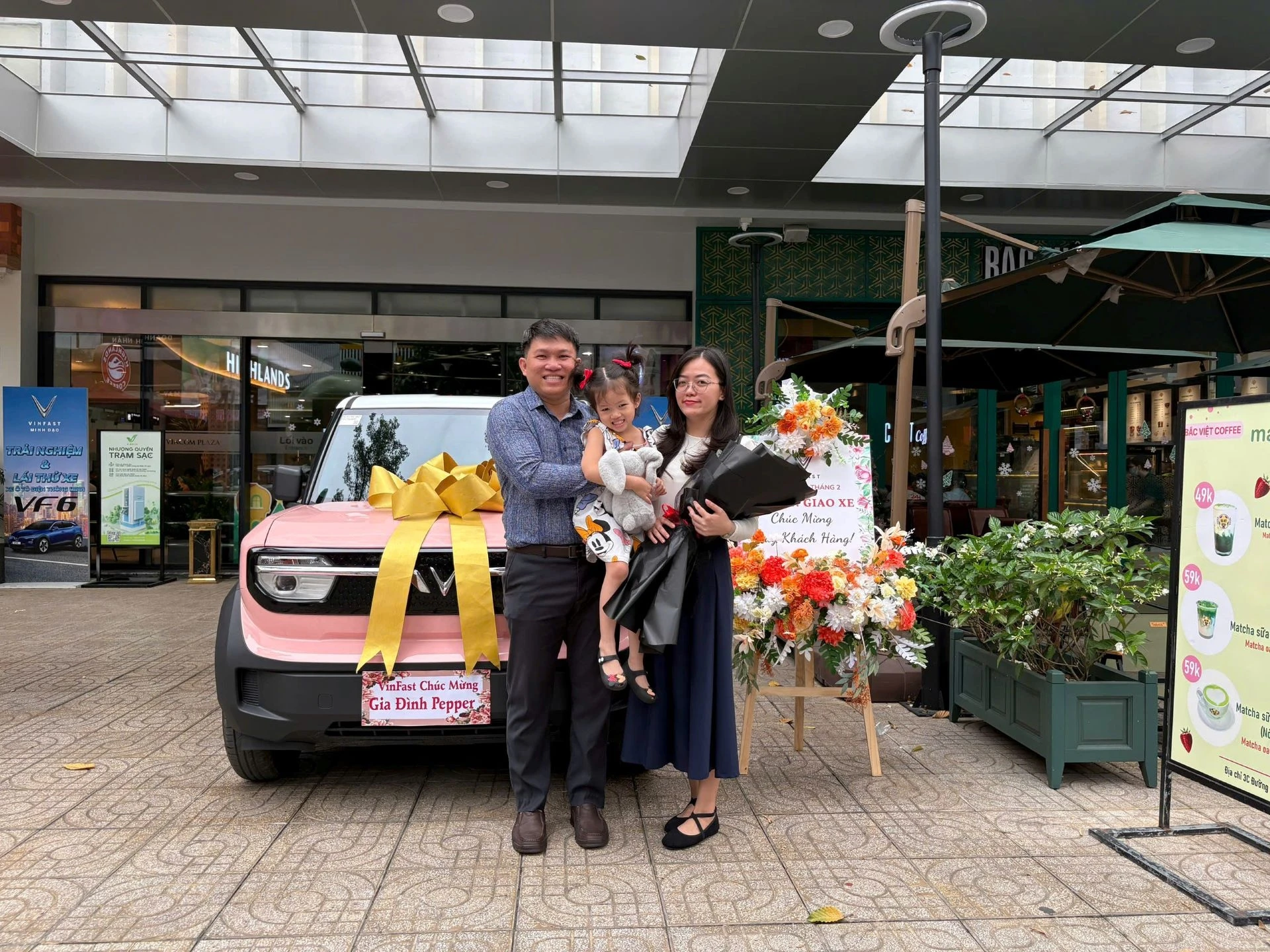 Chủ xe tại TP.HCM thay đổi thói quen di chuyển với VinFast VF 3 25 Chủ xe tại TP.HCM thay đổi thói quen di chuyển với VinFast VF 3 1 1 Chủ xe tại TP.HCM thay đổi thói quen di chuyển với VinFast VF 3