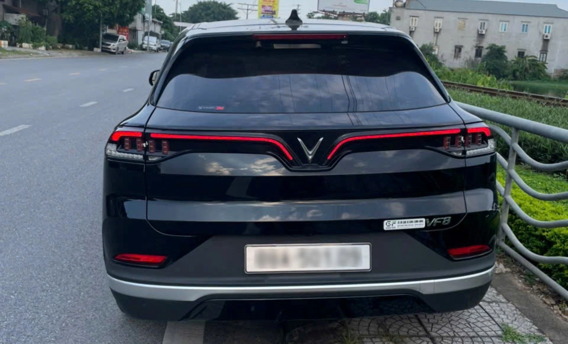 Chủ xe Vinfast VF 8 tại Tam Đảo nói gì khi lái hơn 7.000 km/tháng 26 Chủ xe Vinfast VF 8 tại Tam Đảo nói gì khi lái hơn 7.000 km/tháng 2 1 1 Chủ xe Vinfast VF 8 tại Tam Đảo nói gì khi lái hơn 7.000 km/tháng