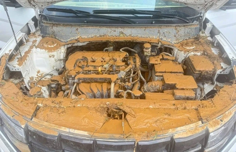 557600627 122228066876128634 8160859497045492334 n 1 Ôtô ngập nước sau bão lũ - chi phí có thể bằng 1/2 giá trị xe