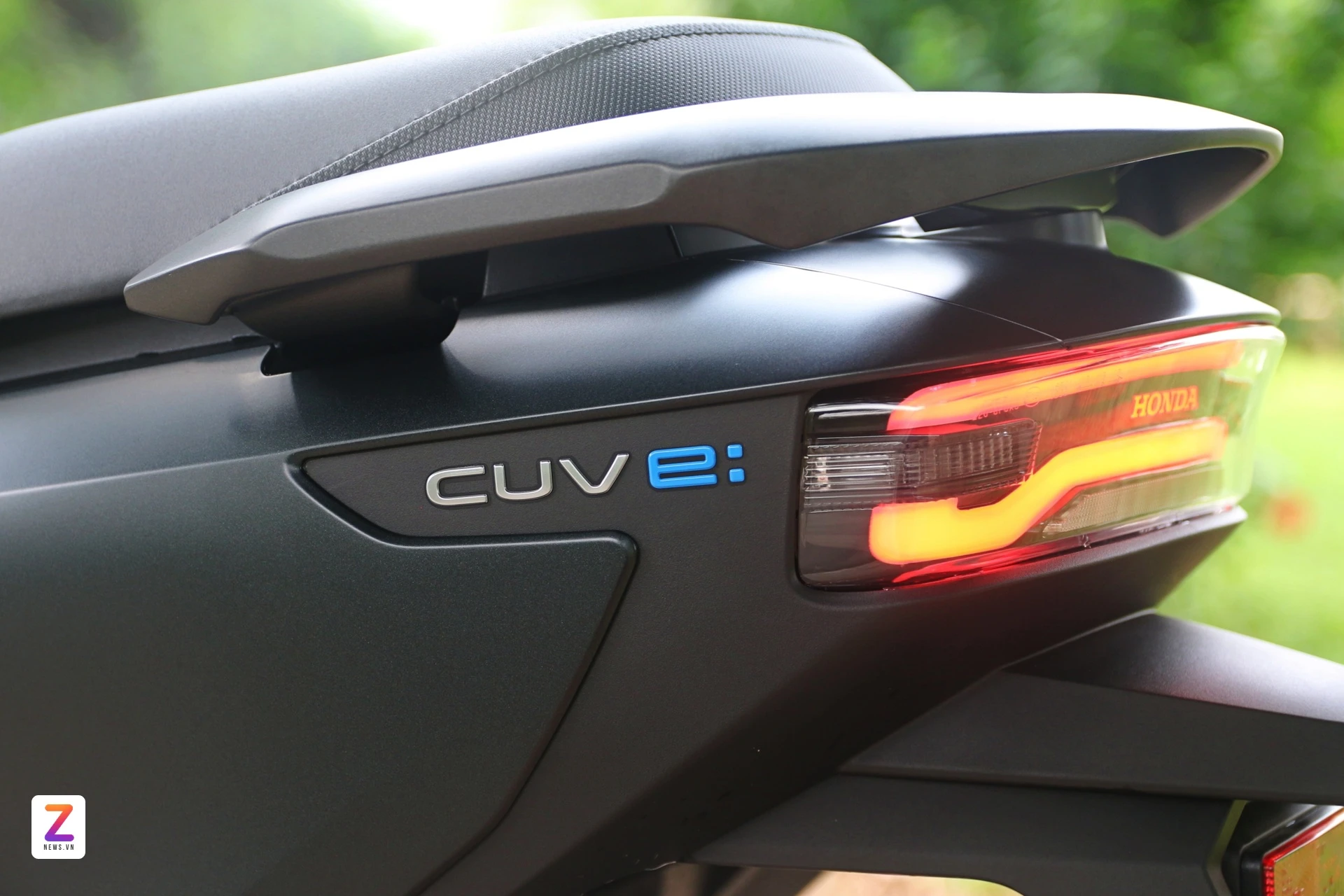 Diện mạo thị trường xe máy điện Việt - 10/2025 28 Diện mạo thị trường xe máy điện Việt - 10/2025 Honda CUV e znews 3 Diện mạo thị trường xe máy điện Việt - 10/2025