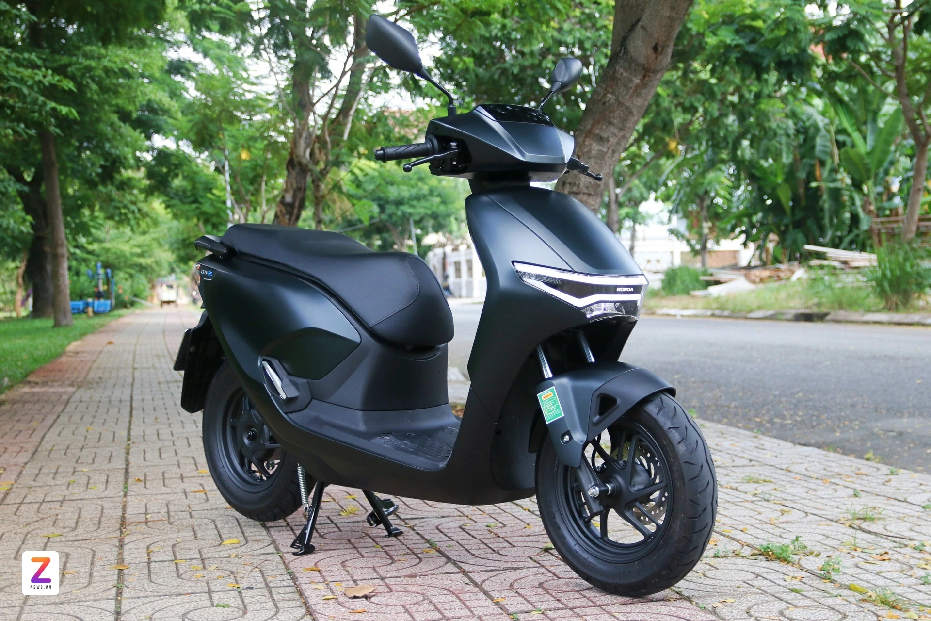 Honda CUV e znews 4 Với 20 triệu đồng, chọn mua được xe máy điện nào?