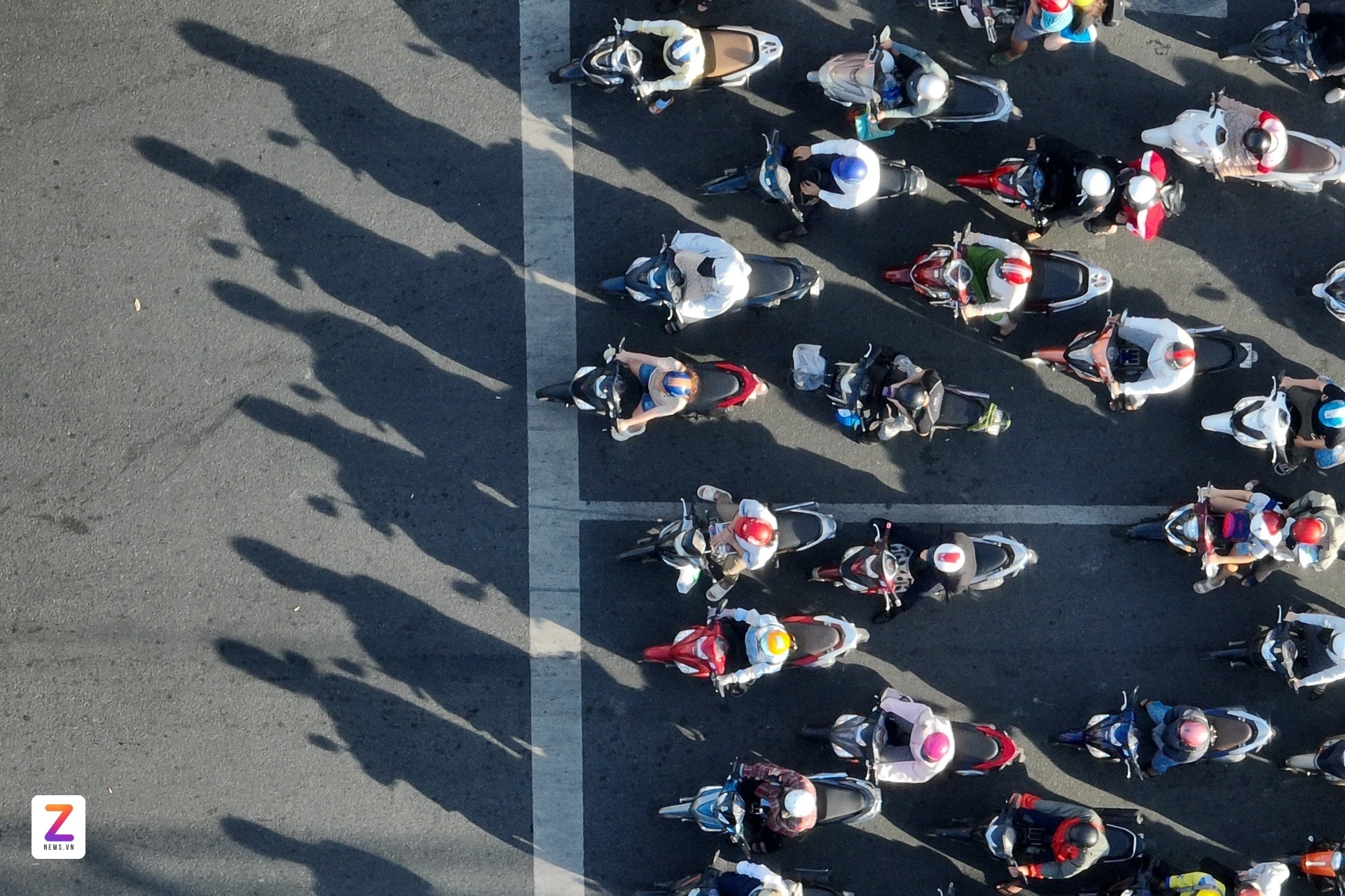 dji fly 20250117 074036 525 1737076227569 photo znews Không đội mũ, leo vỉa hè, vượt đèn đỏ - camera AI ghi lại và phạt nặng - 03/10/2025